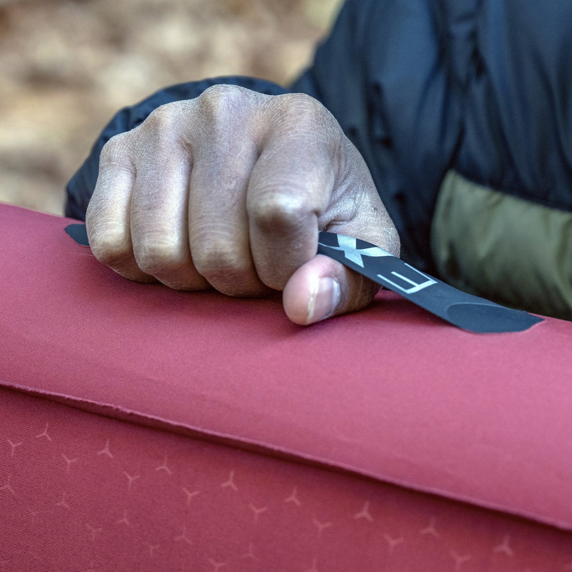 EXPED MegaMat Max handle