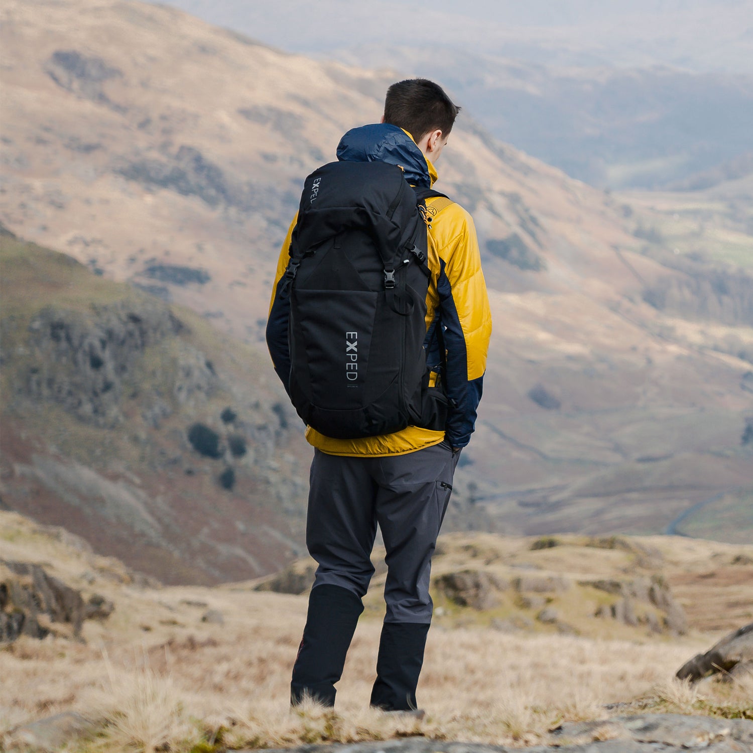 EXPED Skyline 45L UK festyle
