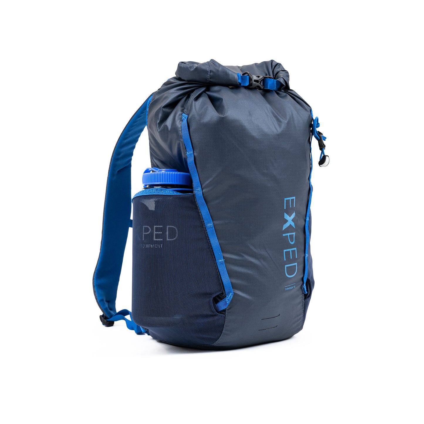 EXPED Typoon 15 navy with waterbottle