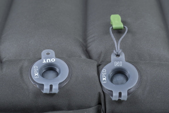 Dura_grey sleeping mat valve_close