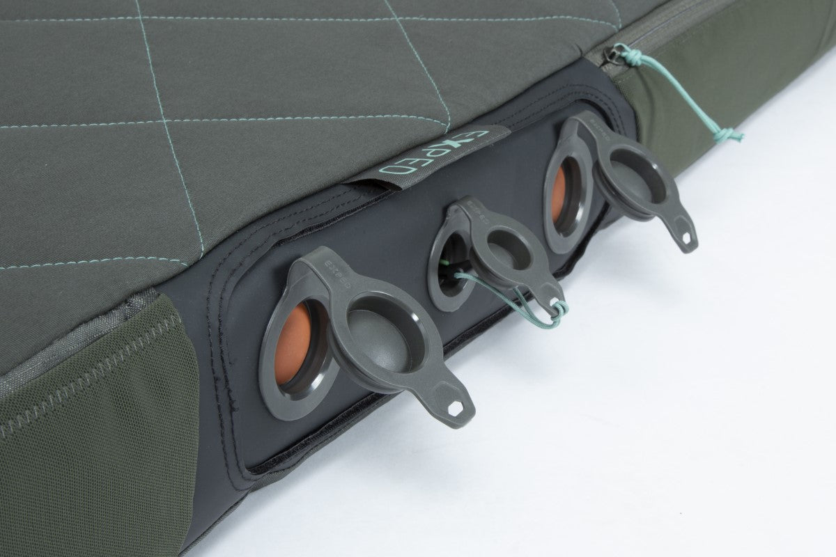 EXPED LuxeMat Duo flat valve open