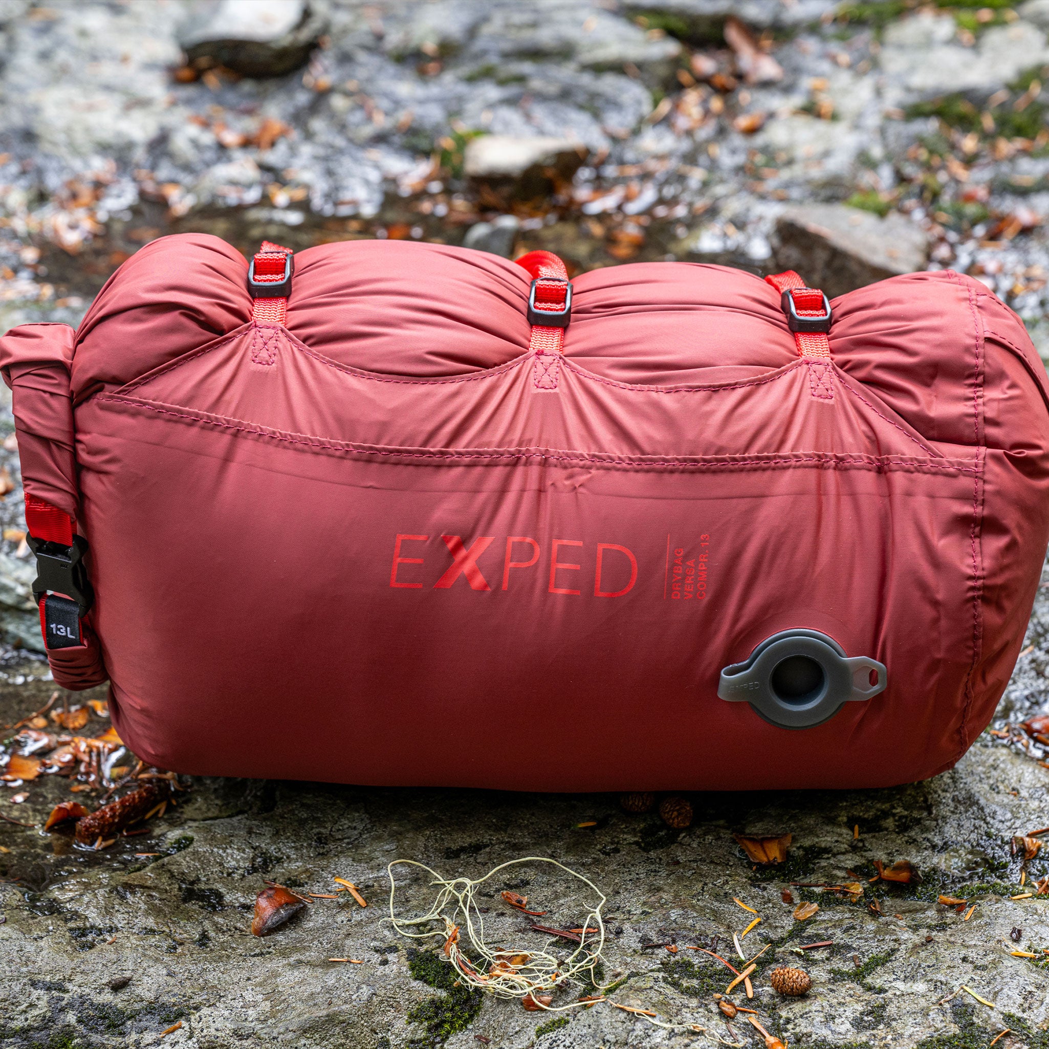 EXPED drybag versa telecompression lifestyle