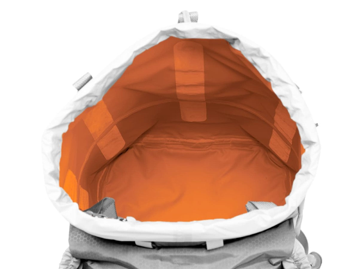 EXPED Mountain Pro bright interior