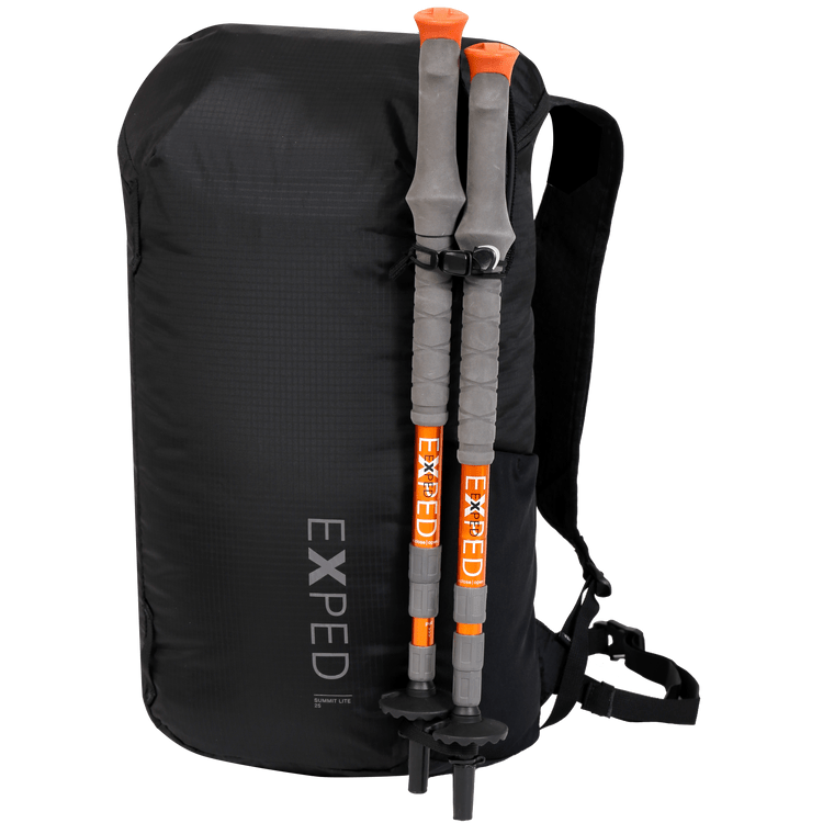Summit_Lite_25_black_with_poles