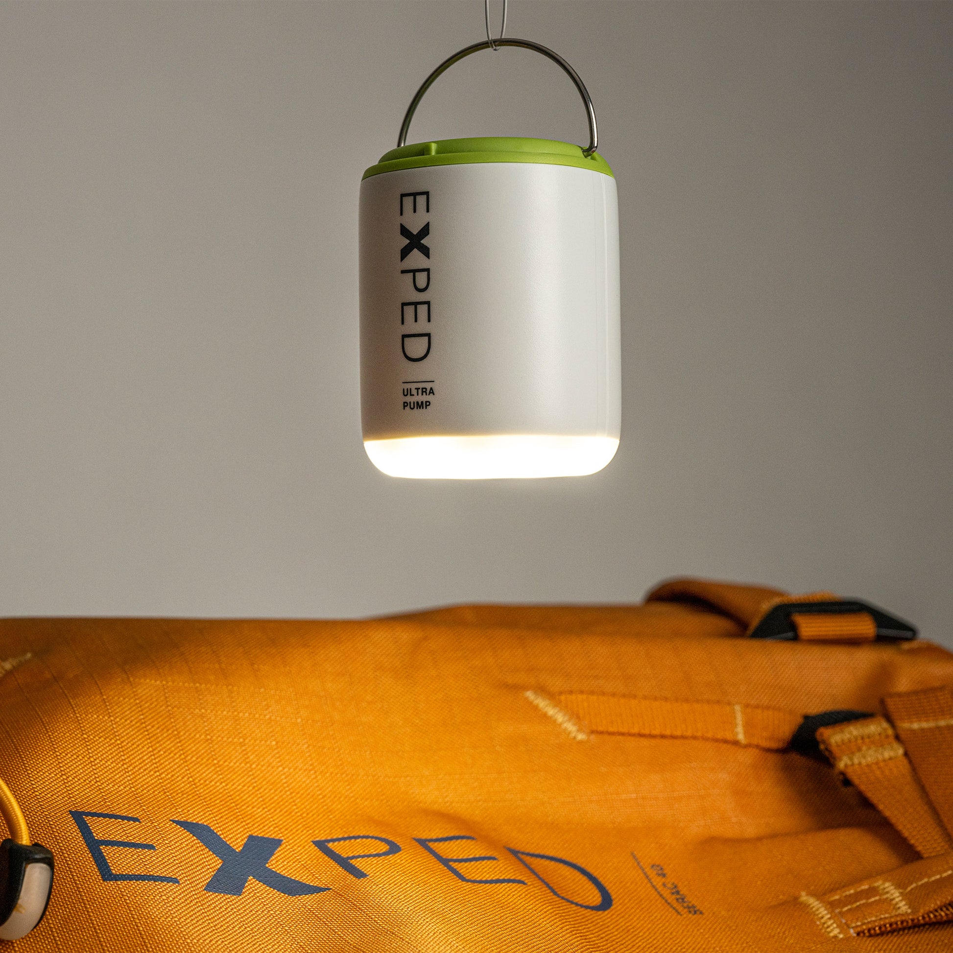 EXPED Ultra pump lamp on bag