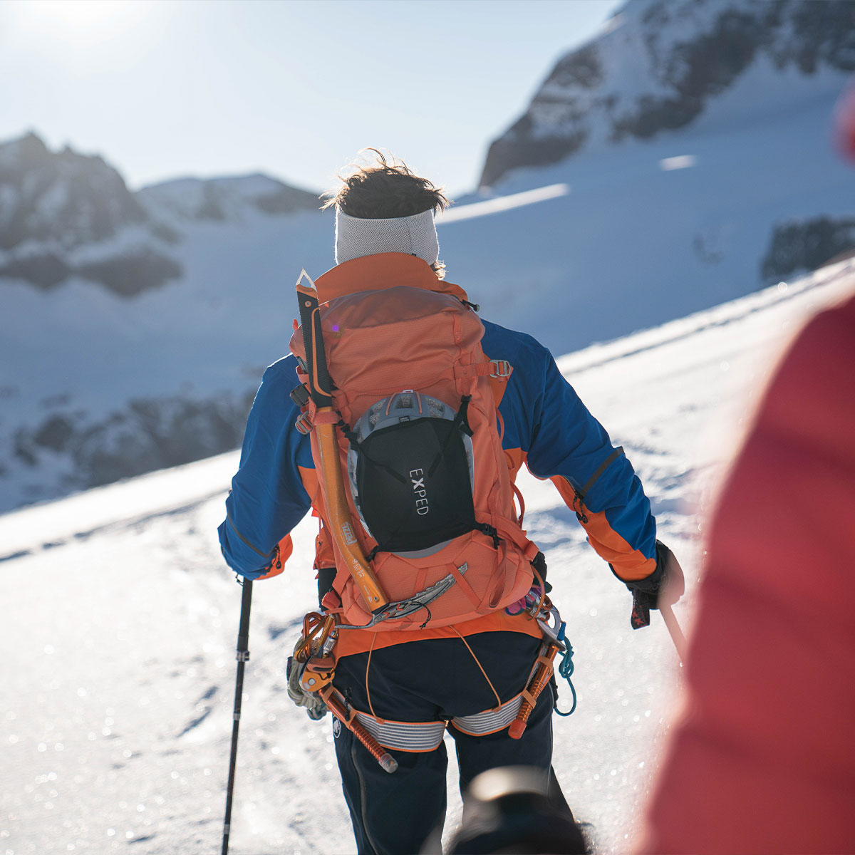 mesh helmet holder on couloir