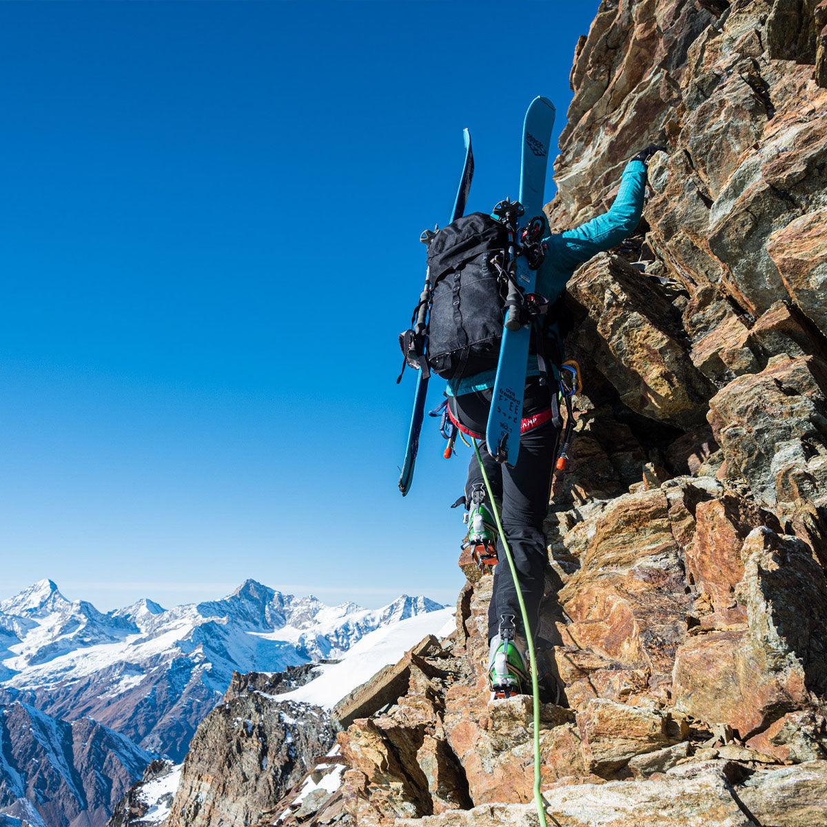 EXPED Mountain Pro lifestyle