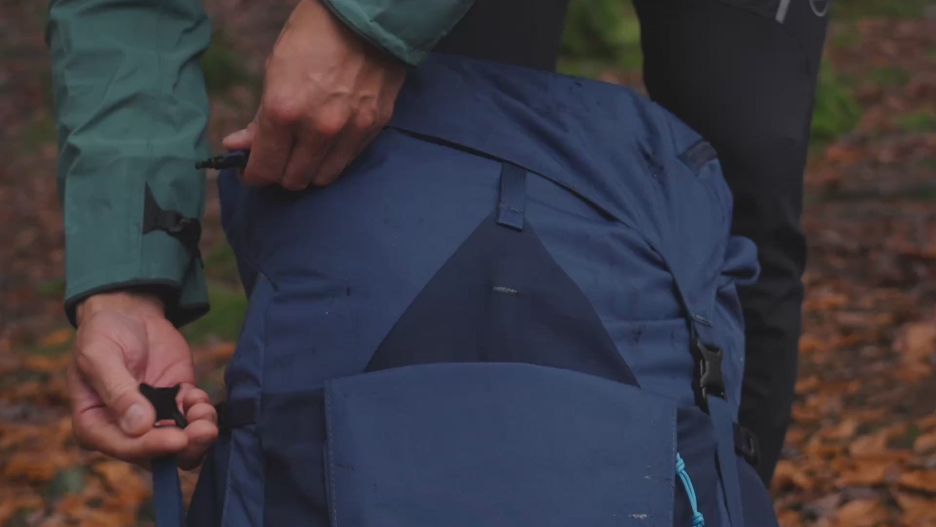 Load video: EXPED skyline 12 lifestyle video