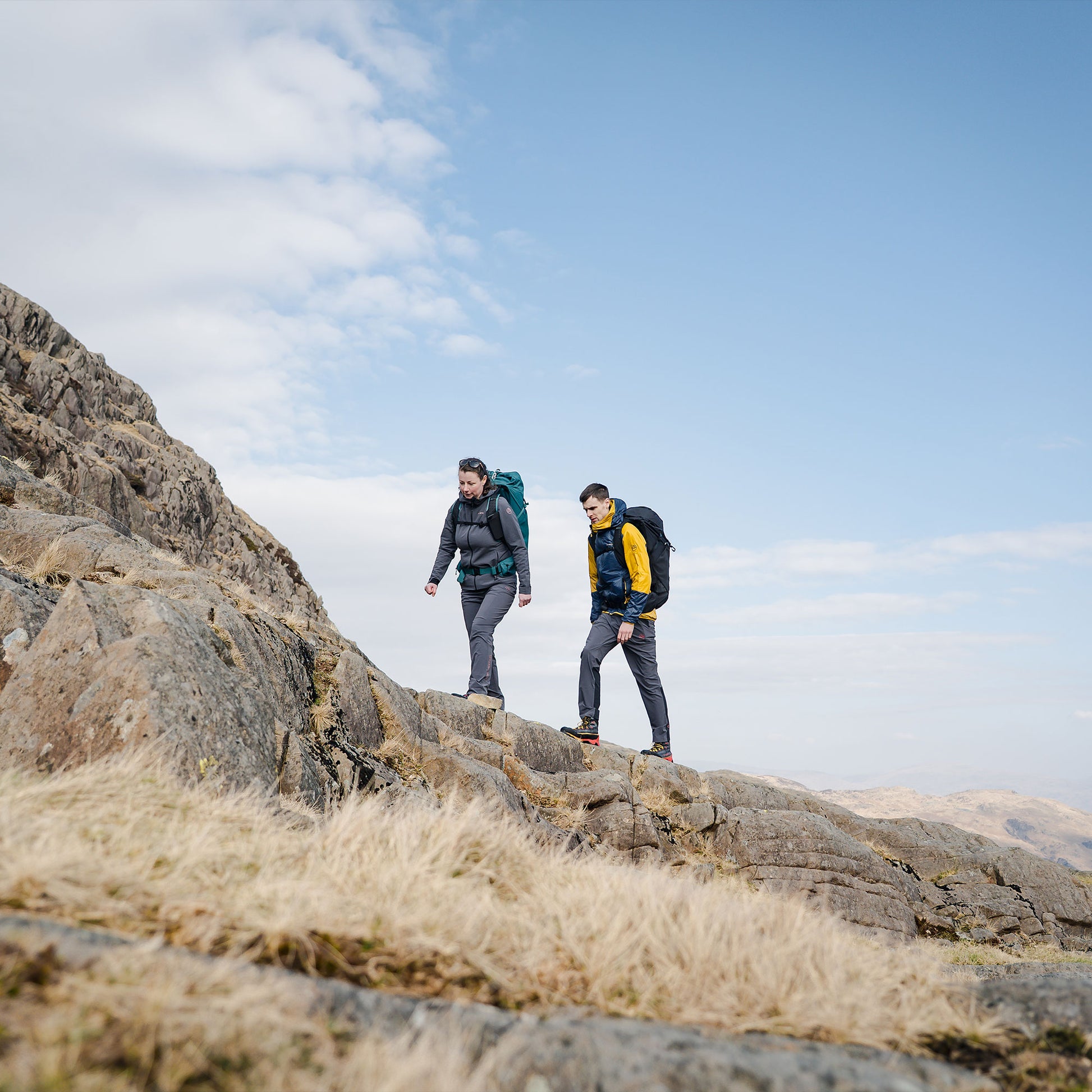 EXPED Skyline 30 45 lifestyle