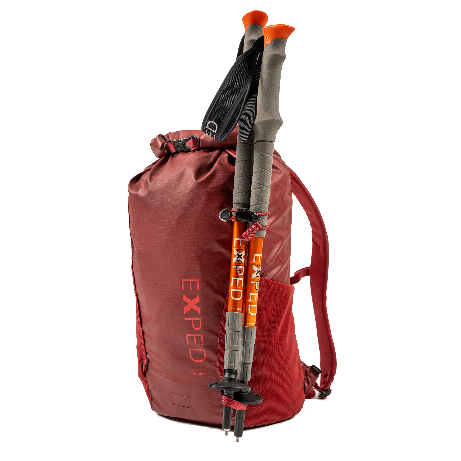 EXPED Typhoon 15 burgundy with bottle